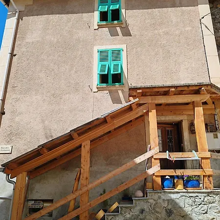 La Petite Etoile D'hotes En Mercantour * Saint-Dalmas-le-Selvage